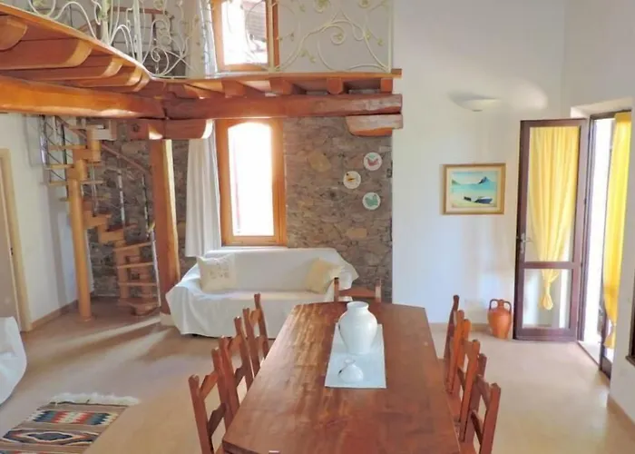 Solaria - Luddui Lejlighed Budoni